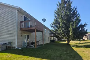 4968 Pine Meadow Pkwy, Loves Park, IL 61111 - Photo 2