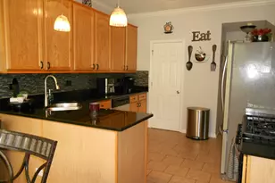 1950 Cobblestone Dr, Carpentersville, IL 60110 - Photo 12