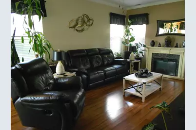 1950 Cobblestone Drive, Carpentersville, IL 60110 - Photo 6