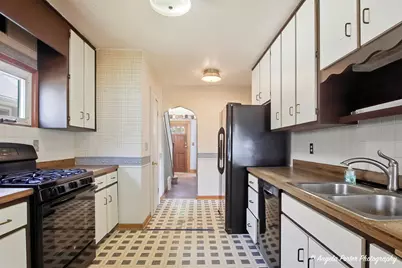 602 Judge Avenue, Waukegan, IL 60085 - Photo 12