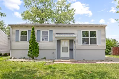 206 Ridge Circle, Streamwood, IL 60107 - Photo 2