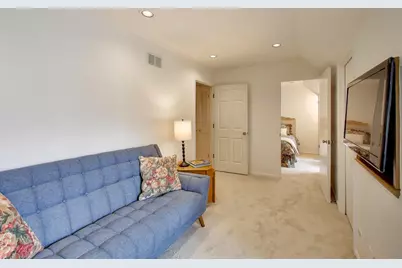 1135 Buttonwood Lane, Northbrook, IL 60062 - Photo 36