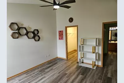 329 Silverstone Drive #329, Carpentersville, IL 60110 - Photo 6