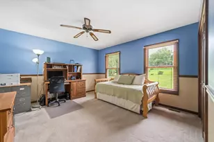 39W261 Hemlock Dr, Saint Charles, IL 60175 - Photo 20