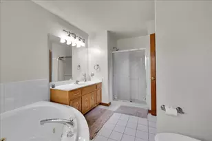 236 Isleview Dr, Oswego, IL 60543 - Photo 32