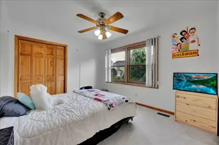 236 Isleview Dr, Oswego, IL 60543 - Photo 26