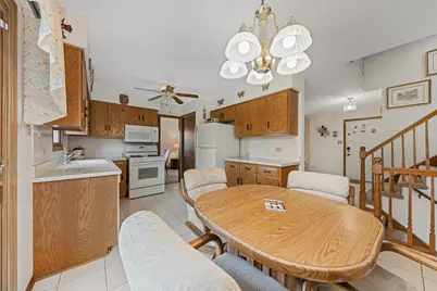 7502 W Lakeside Drive, Frankfort, IL 60423 - Photo 4