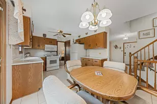 7502 W Lakeside Dr, Frankfort, IL 60423 - Photo 4