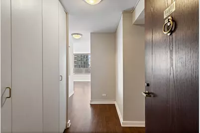 440 N Wabash Avenue #2704, Chicago, IL 60611 - Photo 4