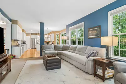 15 Dorchester Court, Hawthorn Woods, IL 60047 - Photo 8