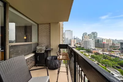 1355 N Sandburg Terrace #1809, Chicago, IL 60610 - Photo 16