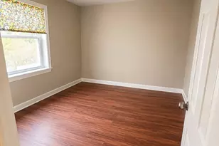 1401 E 72nd Pl, Chicago, IL 60619 - Photo 2