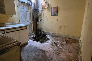 7133 S Eggleston Ave, Chicago, IL 60621 - Photo 12