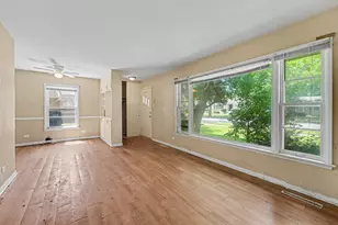 14827 State St, Dolton, IL 60419 - Photo 4
