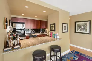 30 E Huron St, Chicago, IL 60611 - Photo 4
