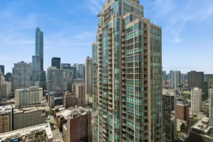 30 E Huron St, Chicago, IL 60611 - Photo 16