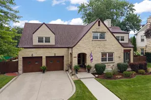 1219 Taylor St, Joliet, IL 60435 - Photo 2