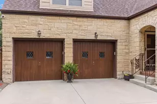 1219 Taylor St, Joliet, IL 60435 - Photo 4
