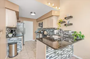 1715 Pine St, McHenry, IL 60050 - Photo 12