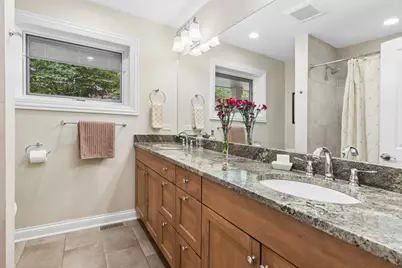 3744 Lake Avenue, Wilmette, IL 60091 - Photo 18
