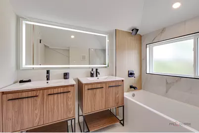 5748 W Eastwood Avenue, Chicago, IL 60630 - Photo 34
