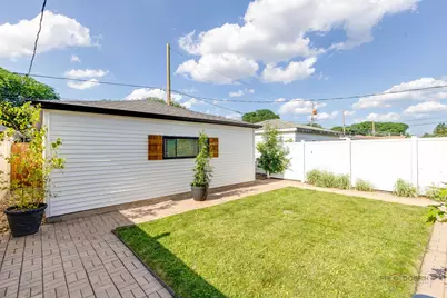 5748 W Eastwood Avenue, Chicago, IL 60630 - Photo 50