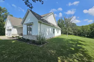 5384 E Houston Rd, Chicago, IL 62898 - Photo 4