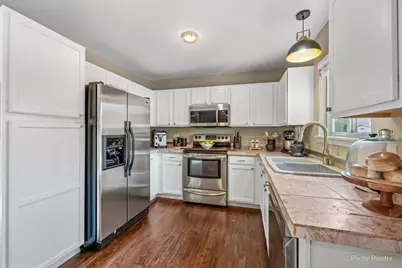 4311 Northgate Drive, Carpentersville, IL 60110 - Photo 8