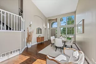 4311 Northgate Dr, Carpentersville, IL 60110 - Photo 2