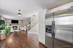 4311 Northgate Dr, Carpentersville, IL 60110 - Photo 10