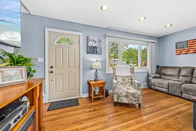 817 S Spring Road, Elmhurst, IL 60126 - Photo 12
