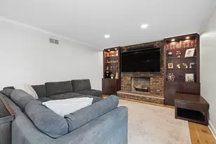 1712 Borman Pl, Downers Grove, IL 60516 - Photo 14