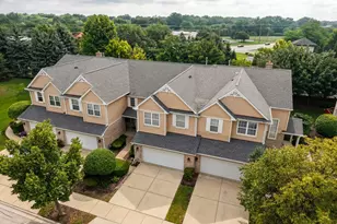 205 Westminster Dr, Bloomingdale, IL 60108 - Photo 2