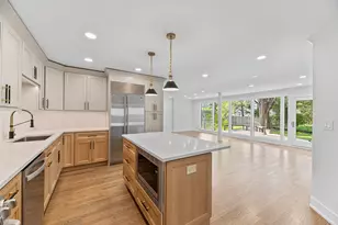 1430 Country Ln, Deerfield, IL 60015 - Photo 8