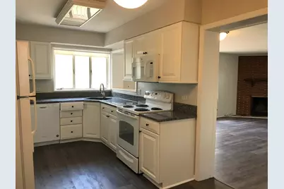 1948 Lincoln Avenue, Northbrook, IL 60062 - Photo 4