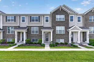30W142 Wheeler Cir, Warrenville, IL 60563 - Photo 1