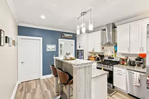 4937 N Bell Ave, Chicago, IL 60625 - Photo 4