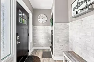 4937 N Bell Ave, Chicago, IL 60625 - Photo 2