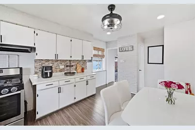 3749 W 78th Place, Chicago, IL 60652 - Photo 8