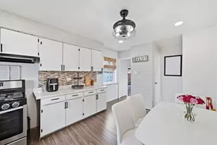 3749 W 78th Pl, Chicago, IL 60652 - Photo 8