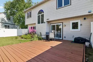 18 W Rosewood Ln, Round Lake Beach, IL 60073 - Photo 28