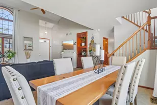 18 W Rosewood Ln, Round Lake Beach, IL 60073 - Photo 10