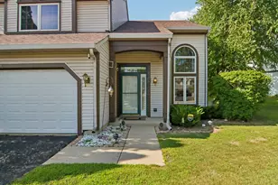 18 W Rosewood Ln, Round Lake Beach, IL 60073 - Photo 4