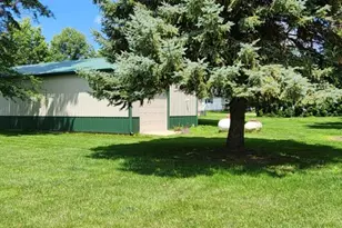 1654 Hoover Rd, Deer Grove, IL 61243 - Photo 8