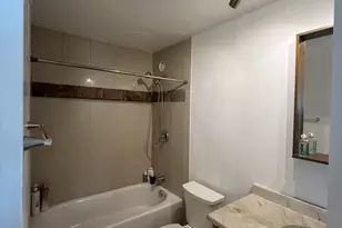 345 W Fullerton Pkwy, Chicago, IL 60614 - Photo 10