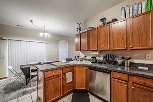 3959 Blackstone Dr, Aurora, IL 60504 - Photo 6