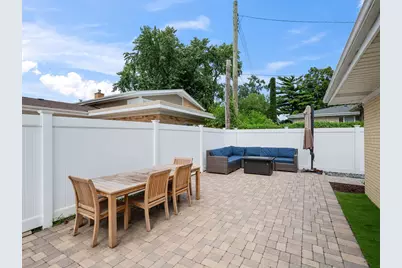 6301 N Keating Avenue, Chicago, IL 60646 - Photo 32