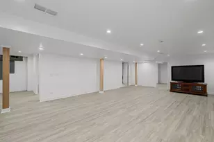 6301 N Keating Ave, Chicago, IL 60646 - Photo 26
