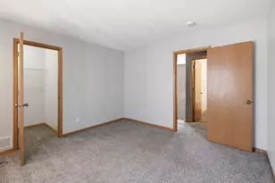1986 Wedgewood Cir, Romeoville, IL 60446 - Photo 24