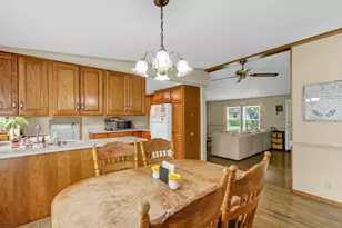 505 Stout St, Saint John, IL 61873 - Photo 18